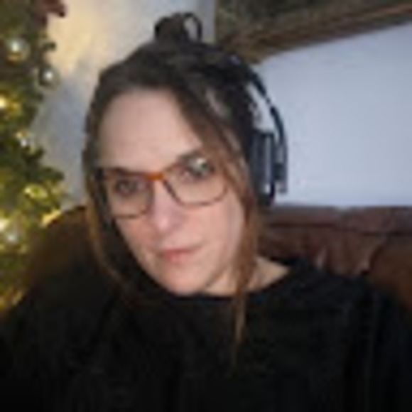 Meet your Posher, Valérie - Picture 1 of 1